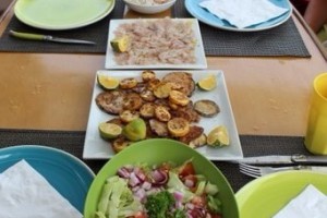 cockpit table served aboard vip one san blas sailing (C)