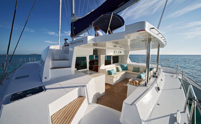 catamaran vip